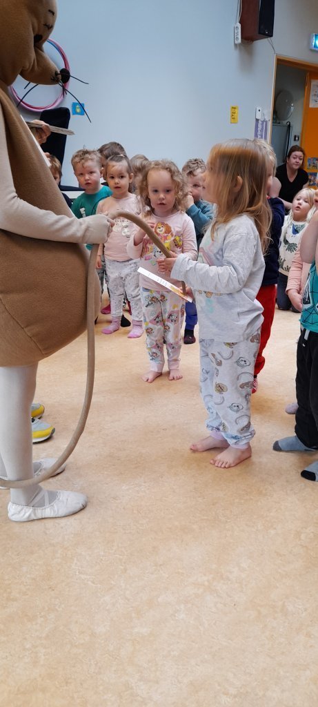 Maximús Músikús í heimsókn